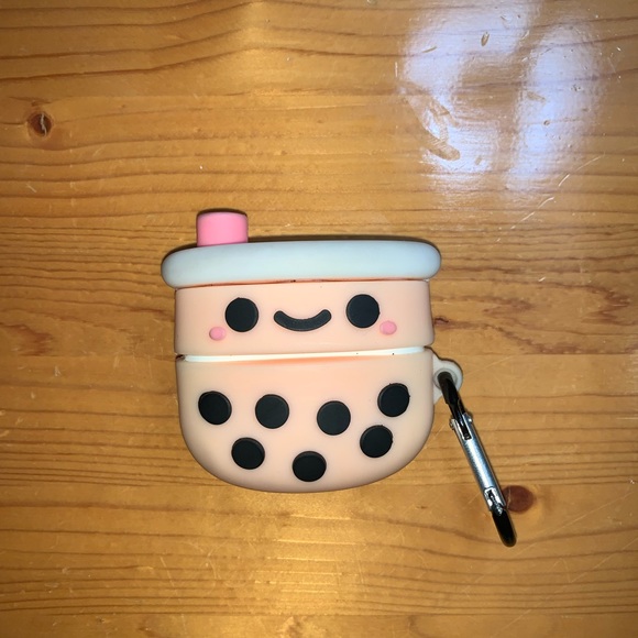 FREE W/ BUNDLE 📍 Cute Airpod Case 🧋 - Picture 5 of 5